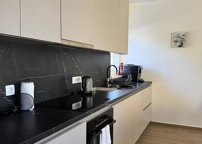 Exclusive Vista Hills Blue Horizon